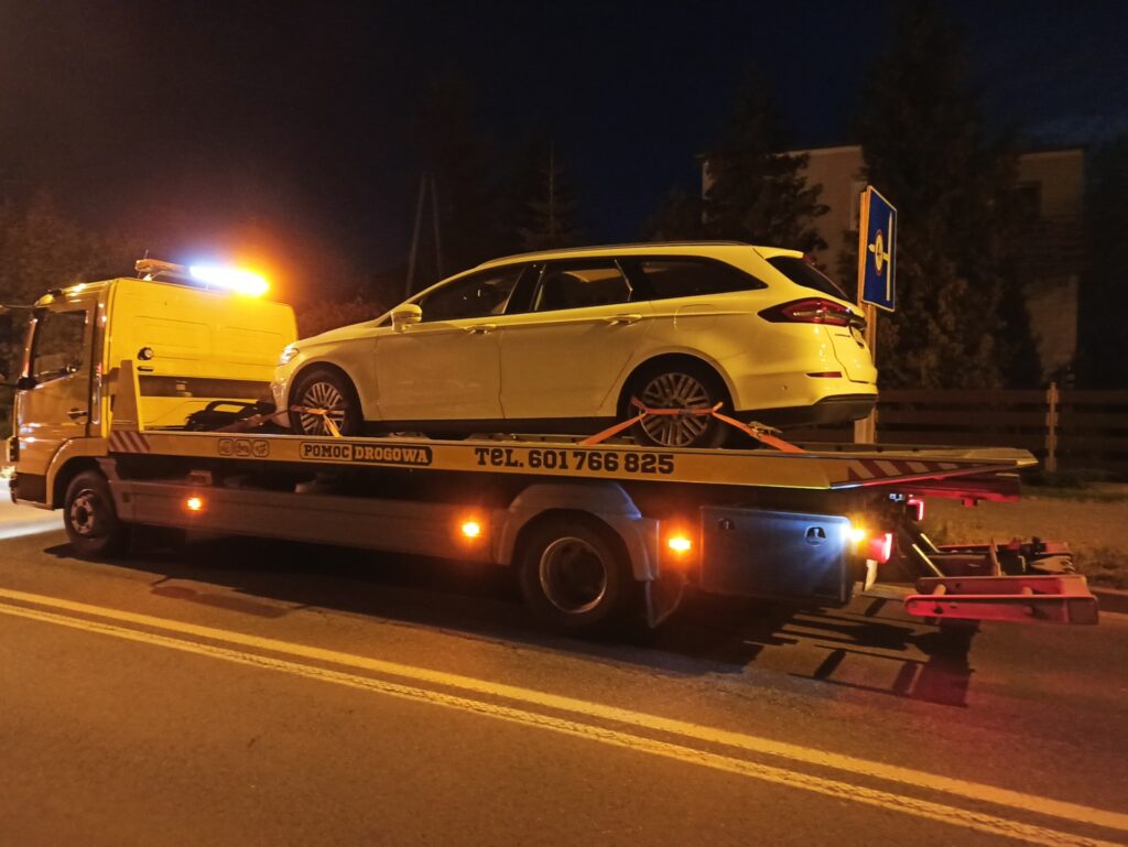 Auto Mil pomoc drogowa laweta Kluczbork 08
