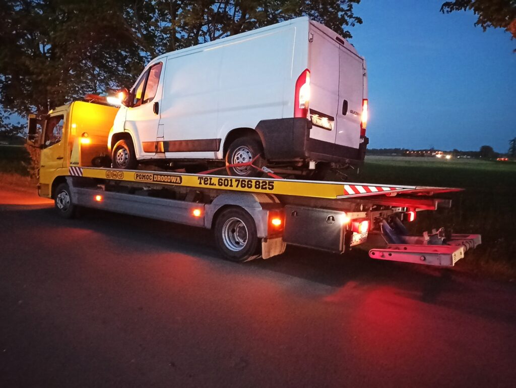 Auto Mil pomoc drogowa laweta Kluczbork 09